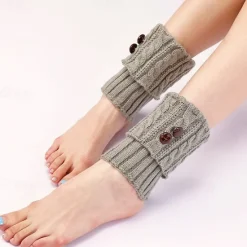 Hot 1 Pair Women Solid Warm Boots Cover Foot Covers Autumn and Winter Knitted Twist Button Short Leg Pads Knee Socks Boots Cover Women Socks