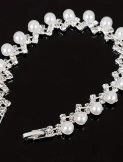 Best Women's Bracelet Fancy Precious Elegant Stylish Alloy Bracelet Jewelry For Party Women Trendy Jewelry