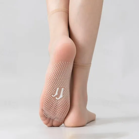 Online Women's Crew Socks Home Daily Solid Color Spandex Acrylic Fibers Nylon Simple Casual Skidproof Casual 5 Pairs Women Socks