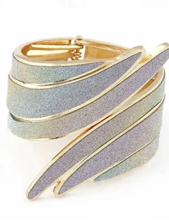 Women's Cuff Bracelet Retro Fashion Wings Fashion Statement Simple Elegant Holiday Alloy Bracelet Jewelry 1# / 2# / White For Party Evening Holiday Date Beach Festival Women Trendy Jewelry