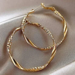 Clearance Women's Hoop Earrings Geometrical Precious Romantic Fashion Vintage French Sweet Earrings Jewelry For Party Gift Holiday Promise Festival 1 Pair Women Trendy Jewelry