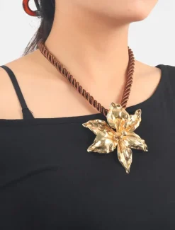 Sale Women's necklace Elegant Street Floral Necklaces Women Trendy Jewelry