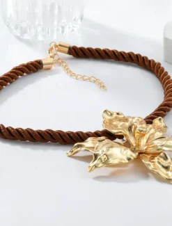 Sale Women's necklace Elegant Street Floral Necklaces Women Trendy Jewelry