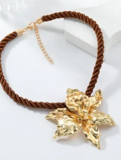 Sale Women's necklace Elegant Street Floral Necklaces Women Trendy Jewelry