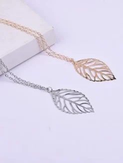 New Women's Necklace 1PC Leaf Pendant Metal Alloy Long Necklace Chic Leaf Shaped Chain Jewelry Necklaces (Silver Gold, One Size) Women Trendy Jewelry