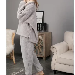 Women's Pajamas Pjs Sets 2 Pieces Pure Color Fashion Plush Comfort Home Vacation Fleece V Wire Long Sleeve Pullover Pant Elastic Waist Fall Winter Home Outfits Women Pajama-Setter