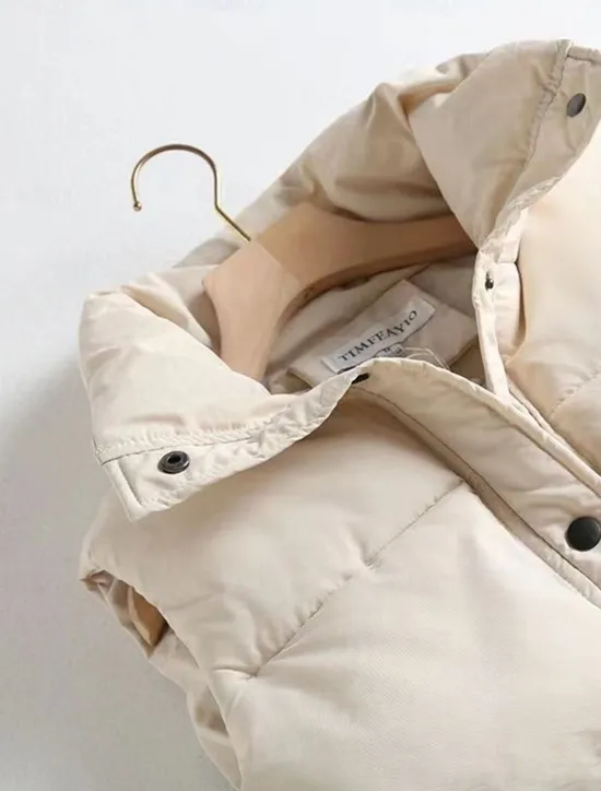 New Women's Puffer Vest Winter Crop Vest Lightweight Sleeveless Warm Outerwear with Pockets Outdoor Street Thermal Warm Windproof Comtemporary Stylish Casual Jacket Sleeveless Solid Color white Black Women Puffers & Parka
